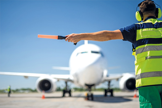 Cómo trabajar en el aeropuerto sin experiencia